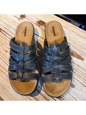 Clarks Collection Women's Black Leather Slide Sandals Size 9
